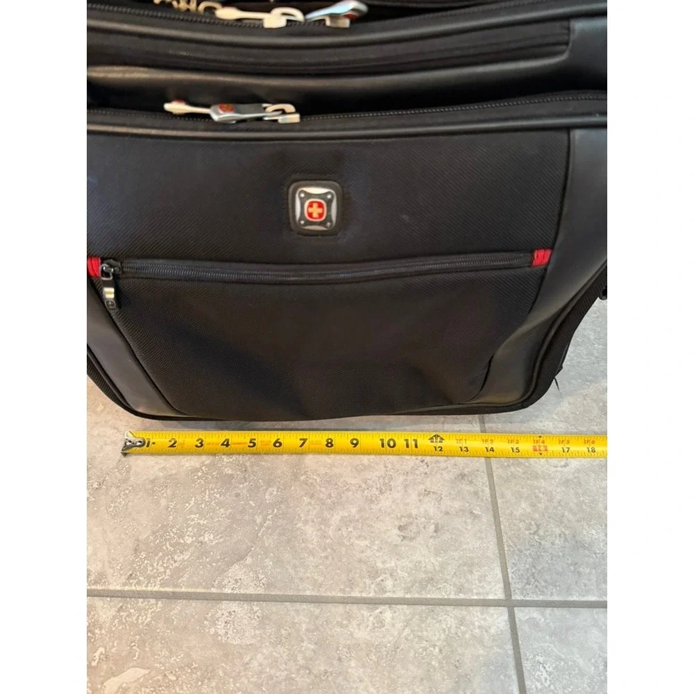 SwissGear rolling laptop